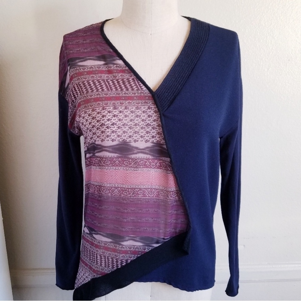 ⭕️ 2/20 Zara w&b collection contrast long sleeved blouse size L